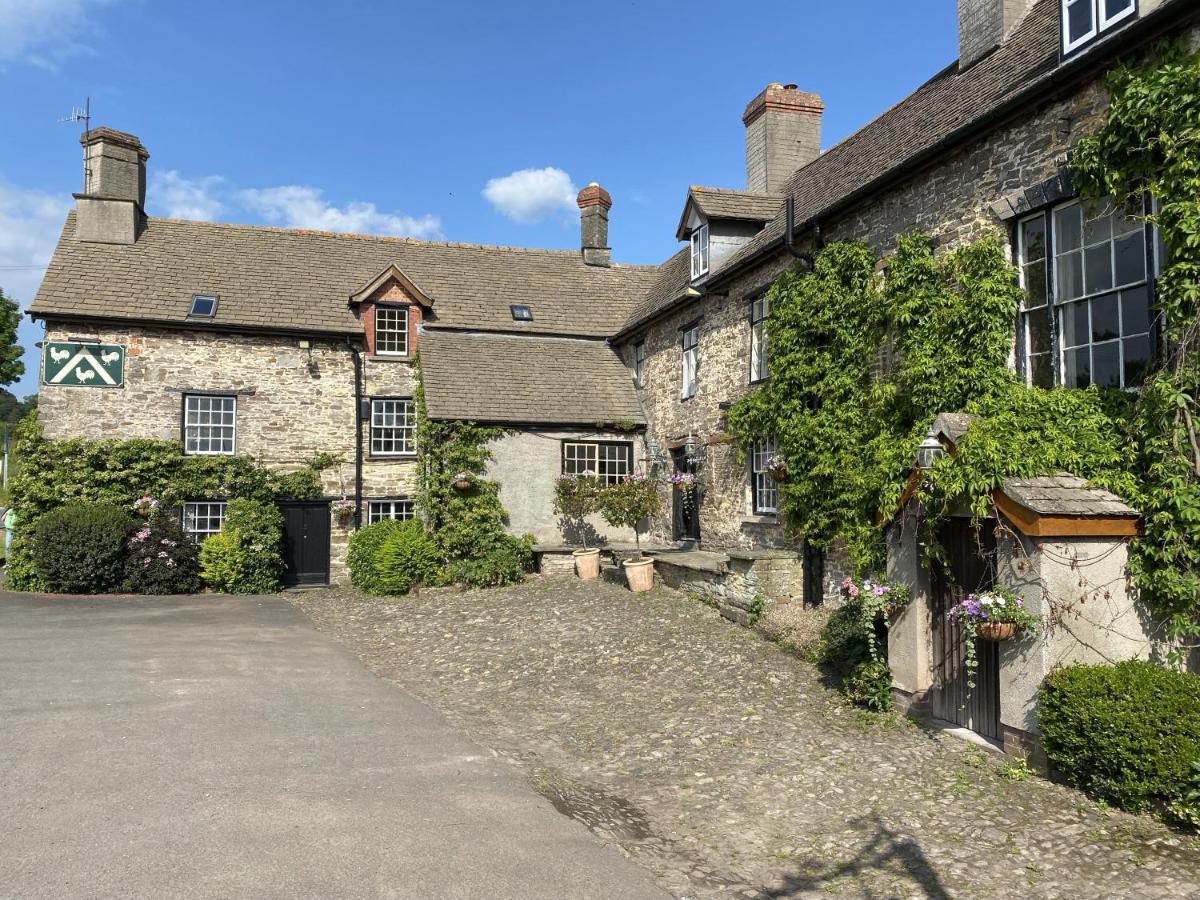 Three Cocks Hotel Brecon Exterior foto