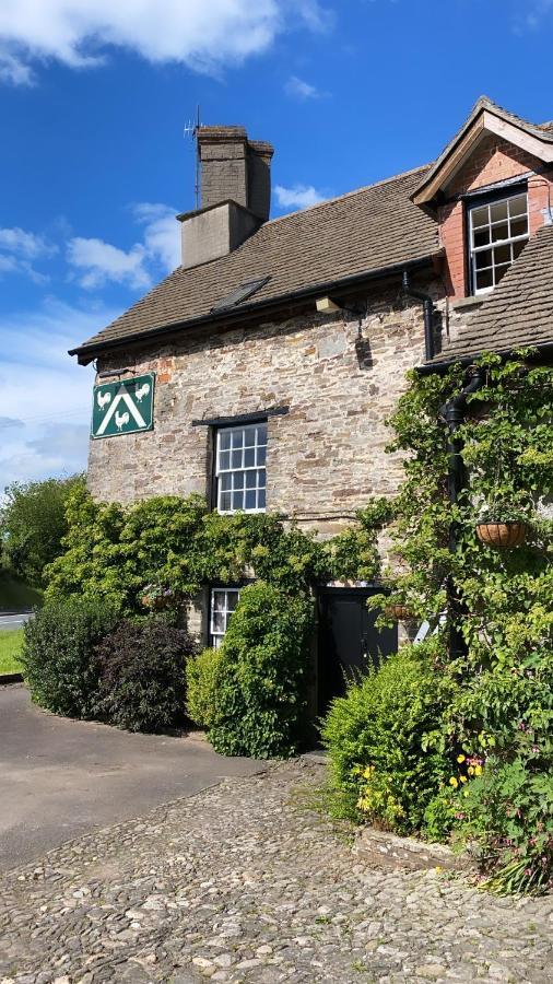 Three Cocks Hotel Brecon Exterior foto